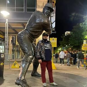 Meet your Posher, Derek